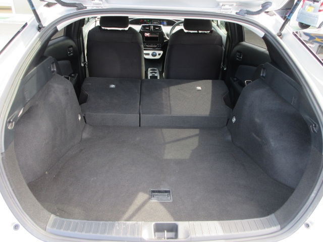 �Q��ڃV�[�g��|���΁A�����̗l�ȃX�y�[�X���m�ۏo���܂��B�����V�[�g�Ȃ̂Ŏg�p�p�r�ɍ��킹�ĕБ������|�������\�ł���