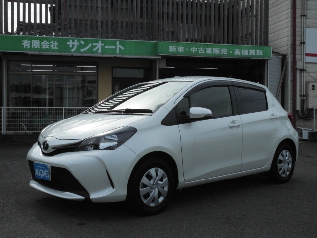 ヴィッツ(トヨタ) Ｆ 中古車画像