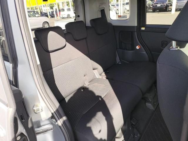後方シートもゆったり空間！