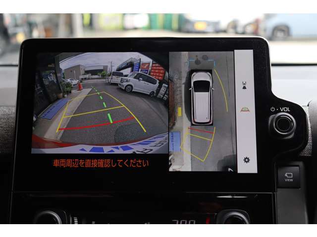 �S���ʃJ�����E�o�b�N�J�����i�K�C�h�t�j