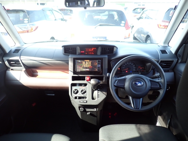 �C���p�l�摜�ɂȂ�܂��B�ԓ��͐��Ǝ҂ɂĎ����N���[�j���O�{�H�ς݂Ȃ̂ŁA��ϐ����ł��B