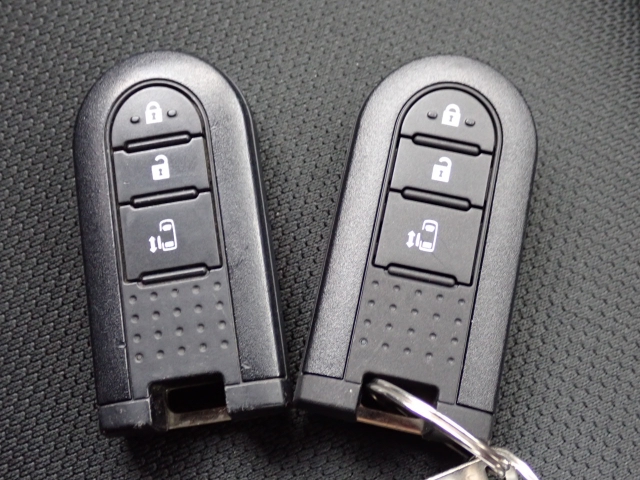 �X�}�[�g�L�[�����I�L�[���|�P�b�g��o�b�O�ɓ��ꂽ�܂܁A�h�A���b�N�̊J���E�{���E�G���W���n�����\�ł��B