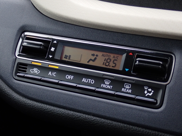 ���I�[�g�G�A�R������(^^�􁚎����������y�X�I���K�Ȏ�����f���������\�ł��B����p�l����X�C�b�`���㎿�ő��쐫���ǍD�ł��B