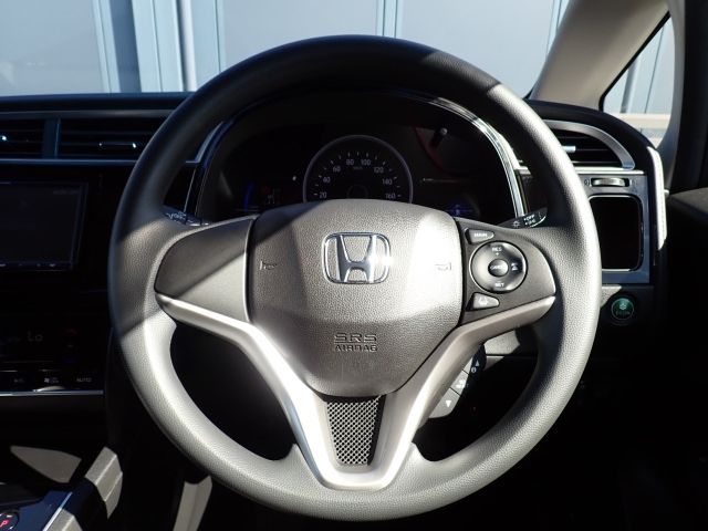 �X�e�A�����O�͂ƂĂ����ꂢ�ȏ�Ԃł���