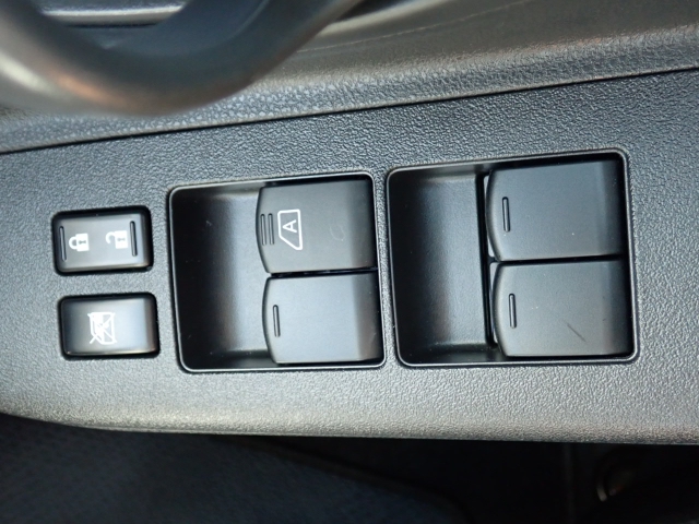 ���̊J�͓d���i�p���[�E�B���h�j�ɂȂ�܂��̂ŁA�֗��ł���ˁB