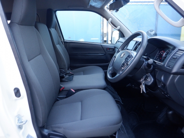 �t�����g�V�[�g����ԗǍD�ł���B�傫�ȉ�����Ȃ��A���S�ł��B����S�n�������ł���B