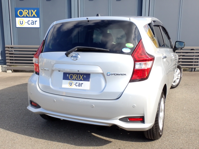 �����r���[�̉摜�ɂȂ�܂��B�I���b�N�X�F�蒆�ÎԂɂ́A���w��������S���Ă���肢���������߂ɁA�Ǝ��̢�I���b�N�X�F�蒆�Îԕۏأ�����t�����Ă��܂��B