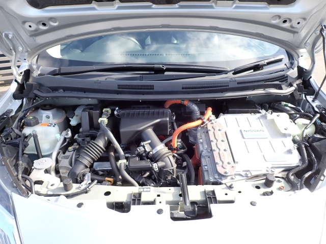 �G���W�����[�����Y��ł���B�@�֋@�\�n���ǍD�ł��B�[�ԑO�ɓ_���������s���܂��B