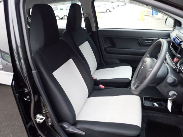 �t�����g�V�[�g�A��ԗǍD�ň��S�ł��B�傫�ȉ�����Ȃ����S�ł�