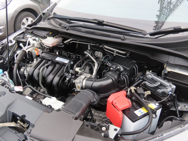 �G���W�����[�������ꂢ�ł���B�@�֋@�\�n���ǍD�ł��B�[�ԑO�ɓ_���������s���܂��B�G���W���I�C���E�I�C���t�B���^�[�E�G�A�R���t�B���^�[�E���C�p�[�S���͕K�������v���܂��i�G�A�R���t�B���^�[�́A�����Ԃ̂݁j