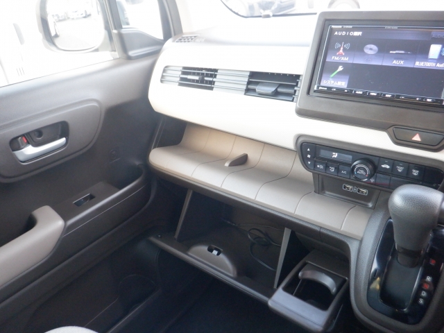 よく触れる部分も綺麗に清掃済みですっ！！