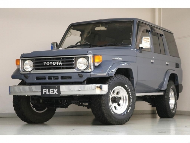 トヨタランドクルーザー70シリーズ【大型本】 トヨタ ランドクルーザー70 1984年モデル ZX FRP 4WD (2ドア)の