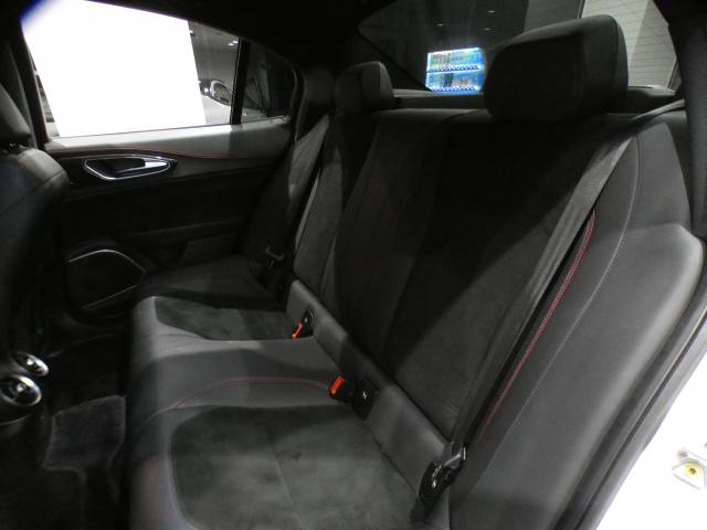 ���[�ԑO�͂�������Ƃ����������s���A�L�^��𔭍s�v���܂��B�S�Ԗ����Q�N�ۏ؂����t���v���Ă���܂��I�I���I�C���������S�J�����ɂR�N�ԁA���������T�[�r�X�����{���Ă���܂��I