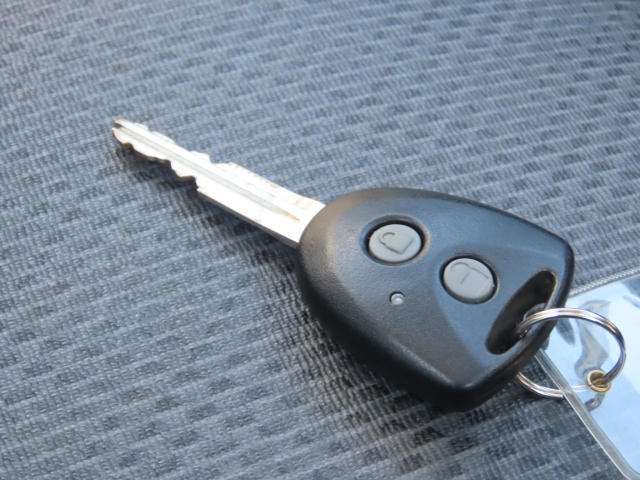 �L�[���|�P�b�g�ɓ��ꂽ�܂܂ł��G���W���n�m�^�n�e�e�A�h�A�{���^�J���\���֗��ȃX�}�[�g�L�[�t�ł���