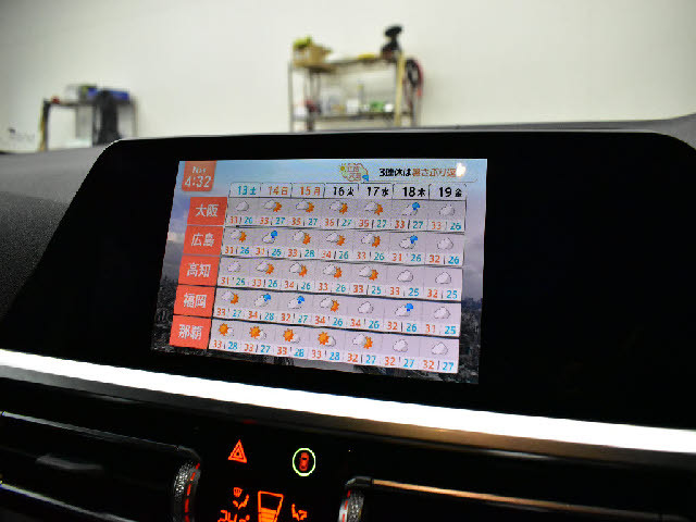 都内最大級の大型展示場！更にガレージ完備！専門店だからできる幅広いラインナップ！ご希望の車種がない場合もお気軽にお申し付け下さい。当社ネットワークでご希望の車両を探して参ります。