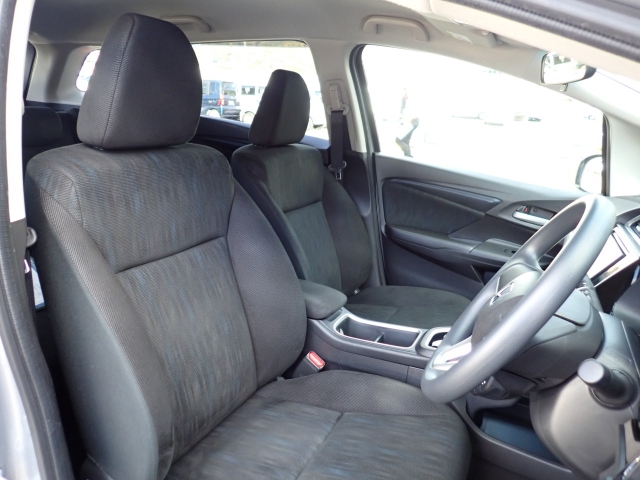 �t�����g�V�[�g�A��ԗǍD�ň��S�ł��B�傫�ȉ�����Ȃ����S�ł�