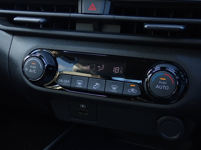 ���I�[�g�G�A�R������(^^�􁚎����������y�X�I���K�Ȏ�����f���������\�ł��B����p�l����X�C�b�`���㎿�ő��쐫���ǍD�ł��B