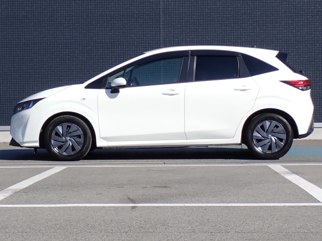 �I���b�N�X�F�蒆�ÎԂ͌��I�����㎿�Ȏ��q�݂̂����͂��v���܂��B�S�ԂɃv���̐E�l�ɂ��O�ꂵ�����O���̐��|�A�����グ�Ă���܂��B