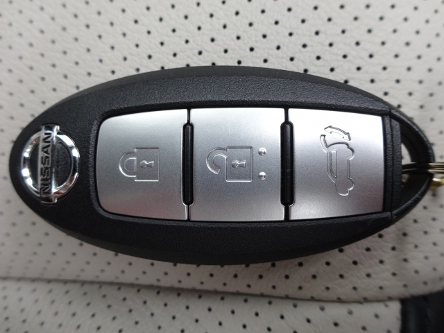 ���Ƃ��Ă��֗��ȃX�}�[�g�L�[�V�X�e���������g�т��邾���Ńh�A���̎{���E�J���E�G���W���n�����\�ȃX�}�[�g�L�[�V�X�e���ł��B