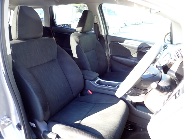 �t�����g�V�[�g�A��ԗǍD�ň��S�ł��B�傫�ȉ�����Ȃ����S�ł�