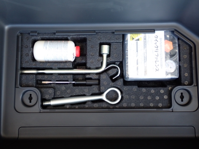 �p���N�C���L�b�g���t���Ă܂�.