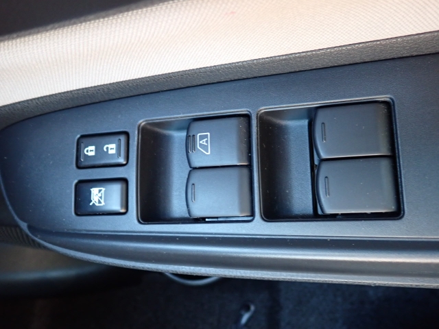 ���̊J�͓d���i�p���[�E�B���h�j�ɂȂ�܂��̂ŁA�֗��ł���ˁB