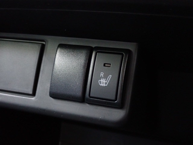 �^�]�Ȃ̓V�[�g�q�[�^�[�������Ă���܂��B