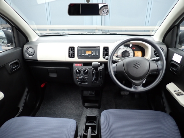 �C���p�l�摜�ɂȂ�܂��B�ԓ��͐��Ǝ҂ɂĎ����N���[�j���O�{�H�ς݂Ȃ̂ŁA��ϐ����ł��B