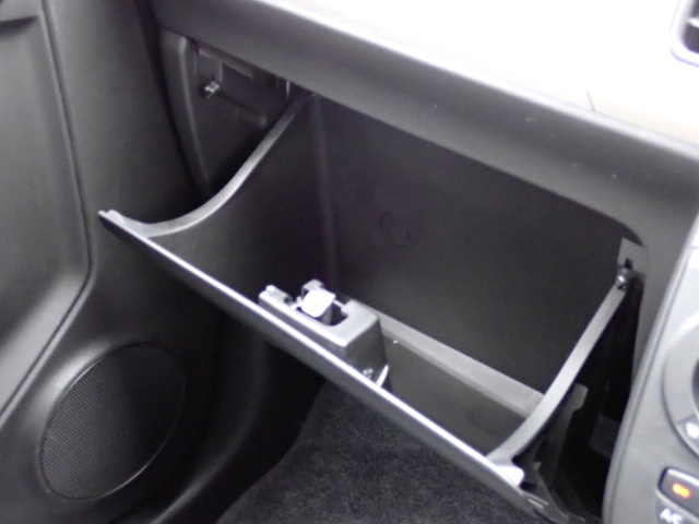 ���[�����Ղ�O���[�u�{�b�N�X�B