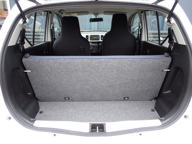 �ʏ펞�̃��P�b�W�X�y�[�X�ł��I�傫�ȊJ���ŉו��̏悹�~�낵���y�ɍs���܂��B