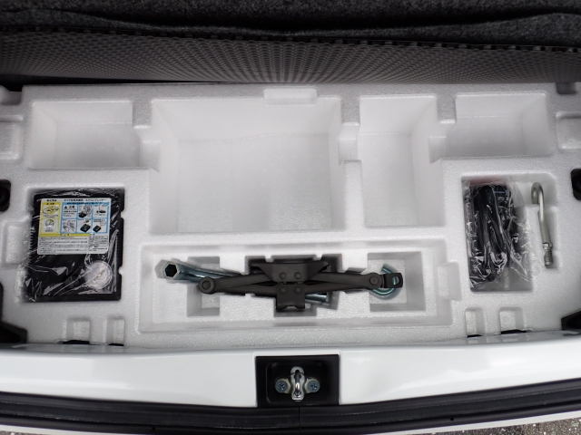 �p���N�C���L�b�g���t���Ă܂�.