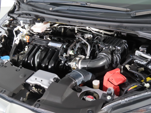 �G���W�����[�������ꂢ�ł���B�@�֋@�\�n���ǍD�ł��B�[�ԑO�ɓ_���������s���܂��B�G���W���I�C���E�I�C���t�B���^�[�E�G�A�R���t�B���^�[�E���C�p�[�S���͕K�������v���܂��i�G�A�R���t�B���^�[�́A�����Ԃ̂݁j