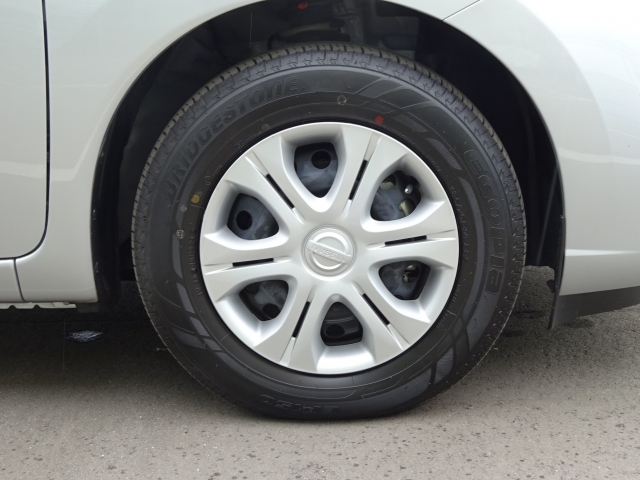 �ԑ̂̕��͋C�ƍ����Ă��鏃���z�C�[���L���b�v�d�l�ł��B