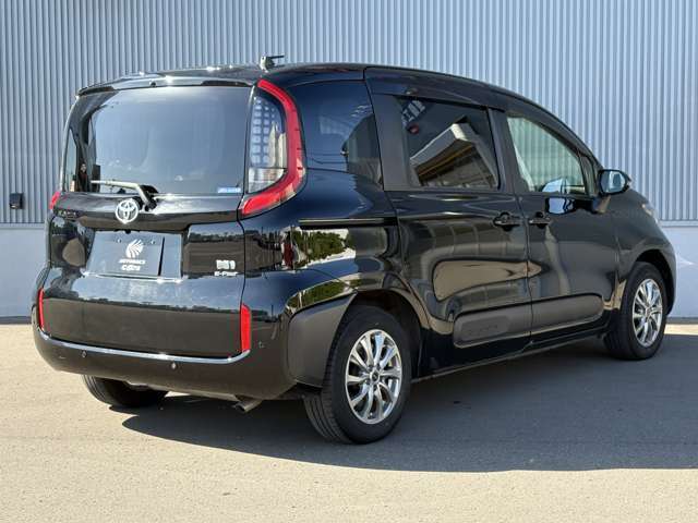 �I�[�g�o�b�N�X�E�J�[�Y�̓J�[�p�i�ł����