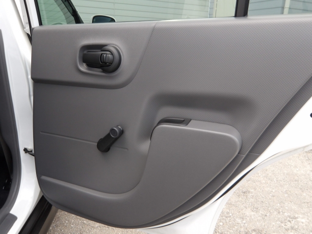 ��Ȃ̑��͎蓮�E�B���h�E�ɂȂ��Ă���܂��B�J����̔��������\�ł��I