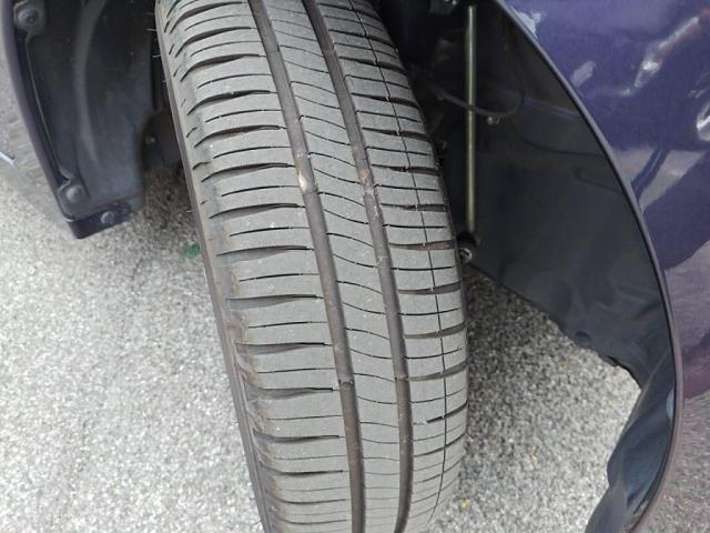 当社理想の中古車は値段の割に良質な物件です。金額が安くて当然な修復歴有の車や走行の多い車・金額は安いけれど諸費用が当社の数倍以上するお店が存在しますが当社は支払い総額で良質な物件を追求します。