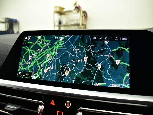 都内最大級の大型展示場！更にガレージ完備！専門店だからできる幅広いラインナップ！ご希望の車種がない場合もお気軽にお申し付け下さい。当社ネットワークでご希望の車両を探して参ります。