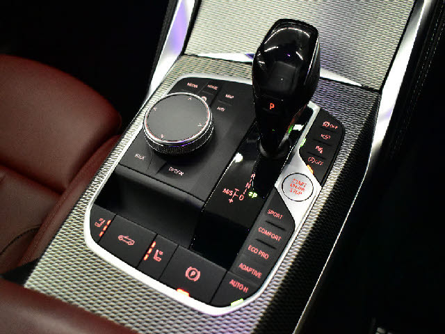 当社では全車充実の無料アフターサービス付です！全車無料２年保証＆年３回３年間エンジンオイル交換無料＆ポリマーメンテナンス施工＆関東圏外陸送納車費用無料サービス中。詳しくはホームページをご覧ください。