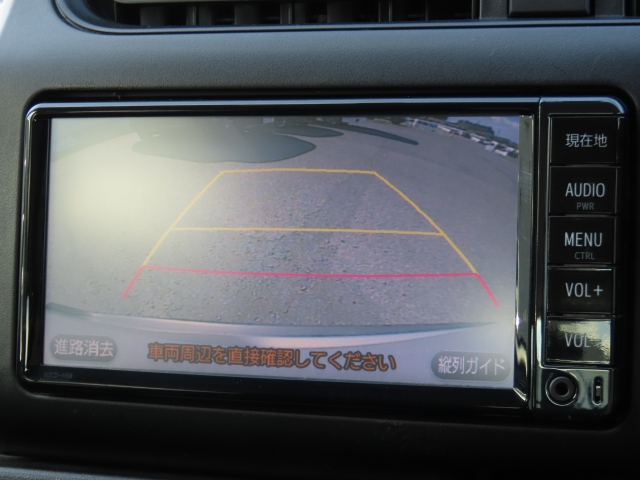 �o�b�N�J�����𑕔����Ă���܂��B���Ԏ��ɑ�ϖ𗧂��܂����^�]�����ȕ��̖����ɂȂ��Ă���܂��B