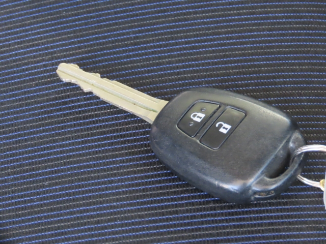 �L�[���X�L�[�G���g���[�ŎԊO����h�A�̊J���y�`���ł��l