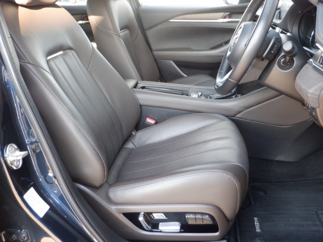 �蓮�ł͓�����������o����֗��ȃp���[�V�[�g����������Ă���̂ŁA�����̑̂ɍ������V�[�g�|�W�V������ݒ�o���܂��ˁB