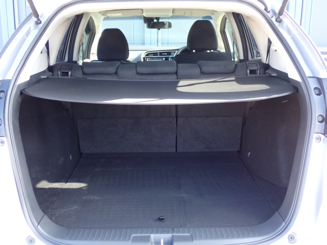 �ʏ펞�̃��P�b�W�X�y�[�X�ł��I�傫�ȊJ���ŉו��̏悹�~�낵���y�ɍs���܂��B