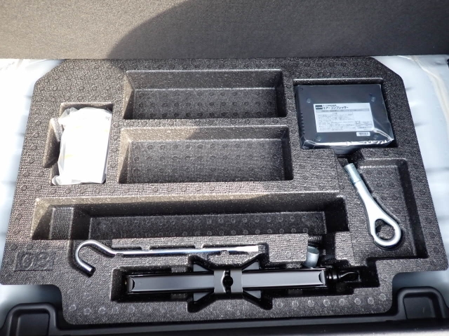 �p���N�C���L�b�g���t���Ă܂�.