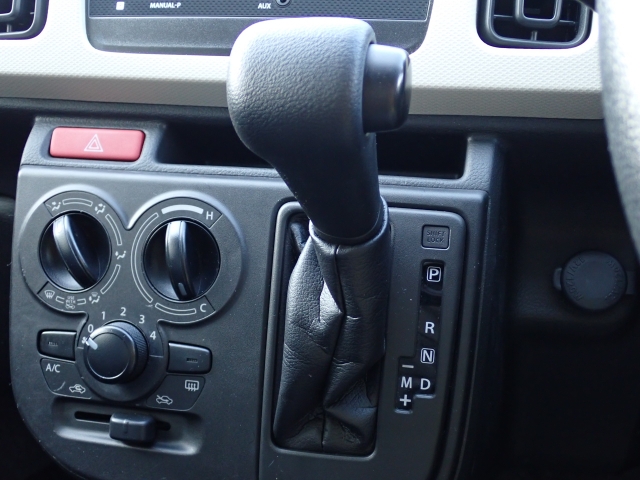 ���Еۏ؂ł͔[�ԓ����瑖�s�����������ŁA���Օi�������S�Ă̕��i���P�N�ԕۏ؂��܂��B�i�����ԗ��Ɋւ��ĉˑ����u�͕ۏؑΏۊO�ƂȂ�܂��j�i�O���Y�Ԃ͋���5,000�q�܂Ŕ��N�ԁj