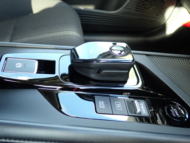 �V�t�g�m�u�̓X�����Ȃ��A���ꂢ�ȏ�Ԃł��B���ł��G��镔�������ꂢ���Ƒ�؂ɏ���Ă������Ƃ�������܂���B