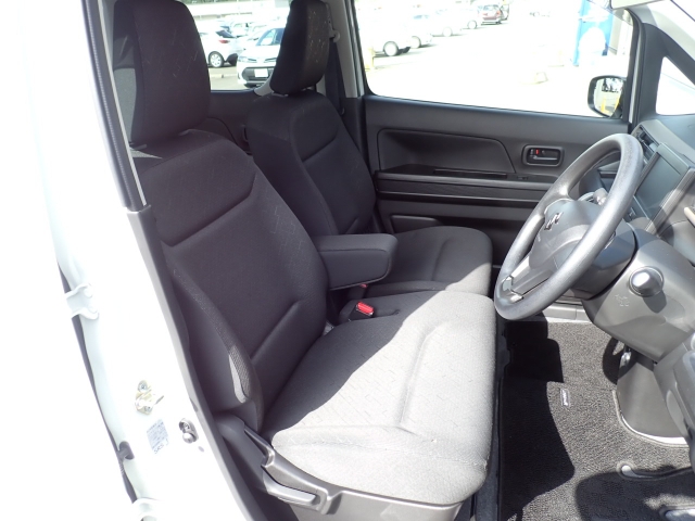 �t�����g�V�[�g�A��ԗǍD�ň��S�ł��B�傫�ȉ�����Ȃ����S�ł�