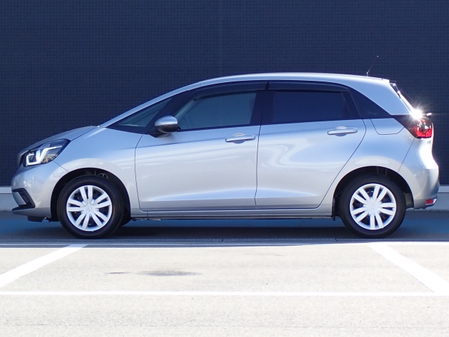 ���Еۏ؂ł͔[�ԓ����瑖�s�����������ŁA���Օi�������S�Ă̕��i���P�N�ԕۏ؂��܂��B�i�����ԗ��Ɋւ��ĉˑ����u�͕ۏؑΏۊO�ƂȂ�܂��j�i�O���Y�Ԃ͋���5,000�q�܂Ŕ��N�ԁj