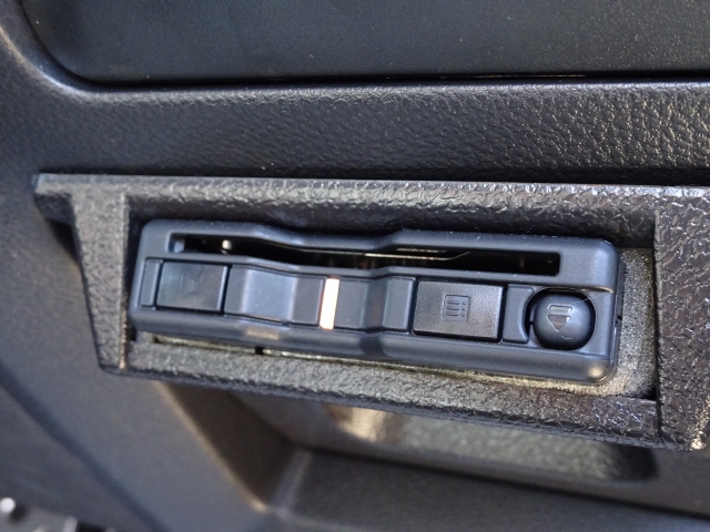 ETC���ڂł��B�L�����H�̗������Œ�Ԃ��鎖�Ȃ��X���[�Y�ɒʉ߂ł��܂��B