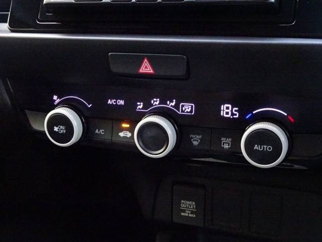 ���I�[�g�G�A�R������(^^�􁚎����������y�X�I���K�Ȏ�����f���������\�ł��B����p�l����X�C�b�`���㎿�ő��쐫���ǍD�ł��B