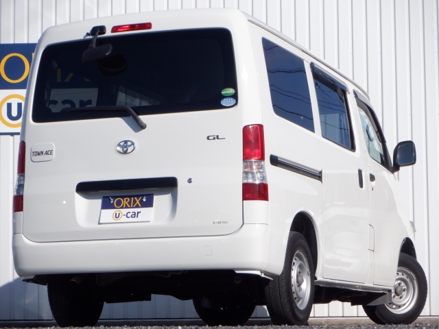 AIS����F���X�ł̓g���^�E�z���_�E�j�b�T���E�}�c�_�E�X�o�����[�J�[�n�̒��ÎԎ��Ɖ�Ђƕ��В�g��Ђ�6�Ђœ��ꂳ�ꂽ�u�]����v�u������v�ɑ���A�����Ɍ����]�������M���̂����鍸��